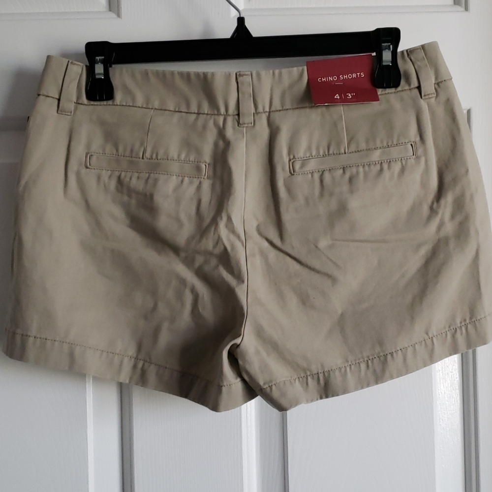 NWT Discontinued Merona Chino shorts sz 4, 3" inseam